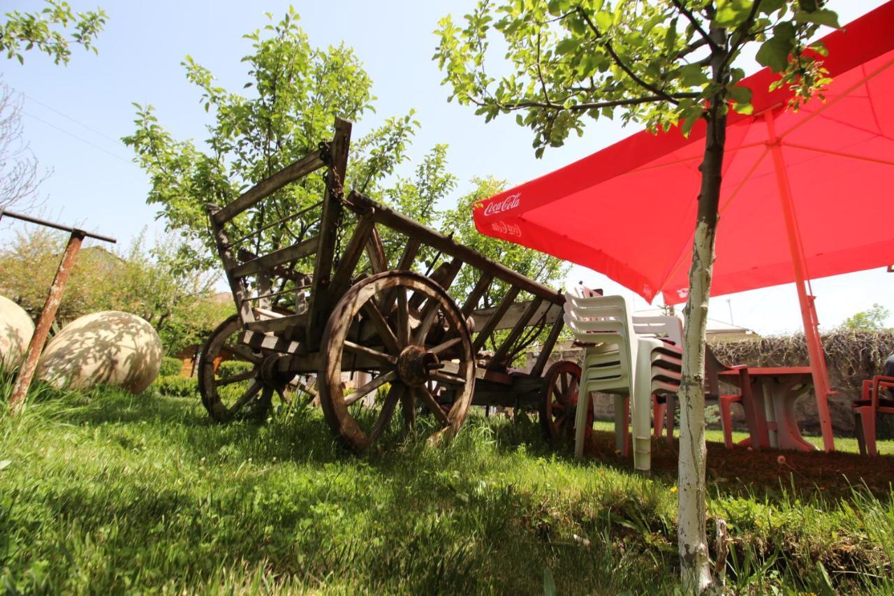 Mardoyan'S Guest House Gavar Ngoại thất bức ảnh